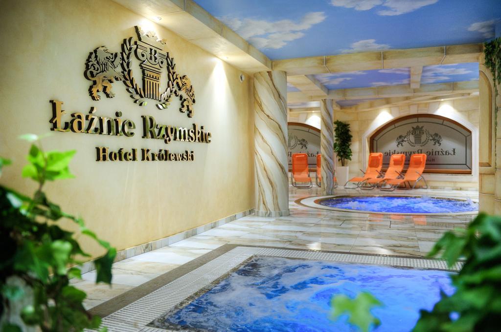 Hotel Krolewski ยานุฟ ลูเบลสกี ภายนอก รูปภาพ