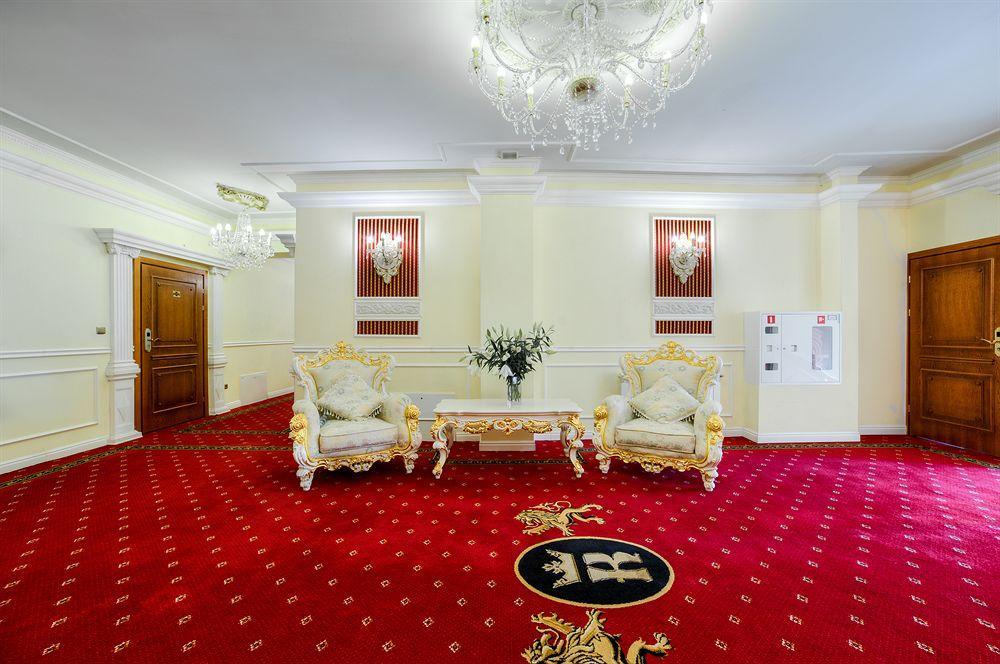 Hotel Krolewski ยานุฟ ลูเบลสกี ภายนอก รูปภาพ