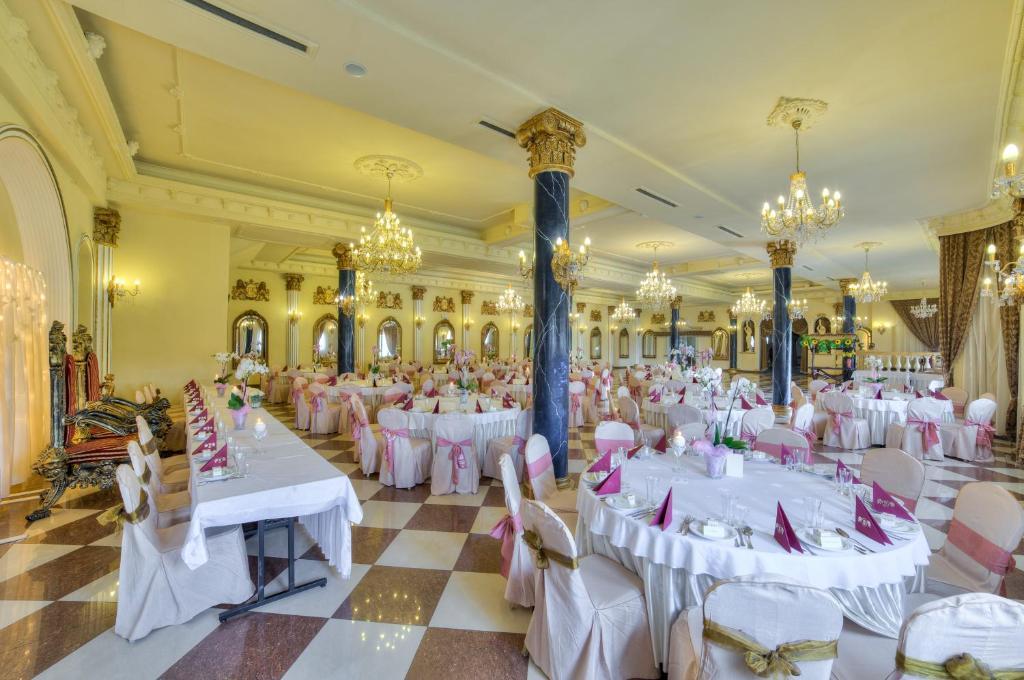 Hotel Krolewski ยานุฟ ลูเบลสกี ภายนอก รูปภาพ