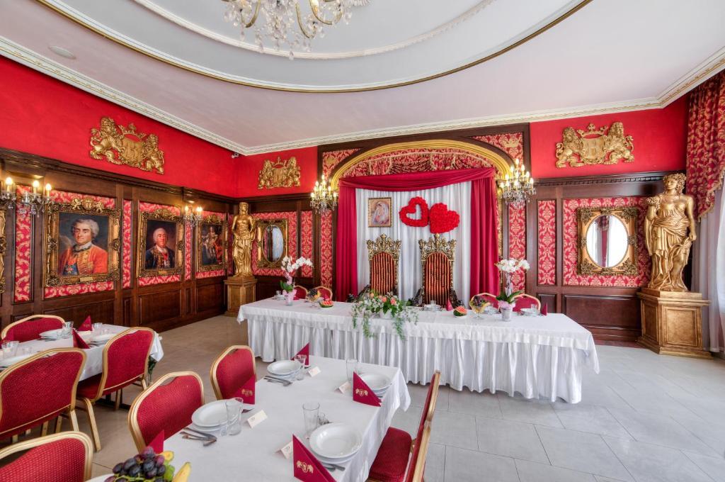Hotel Krolewski ยานุฟ ลูเบลสกี ภายนอก รูปภาพ